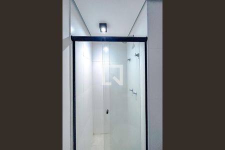 Banheiro da Suíte de apartamento para alugar com 2 quartos, 54m² em Vila Mafra, São Paulo