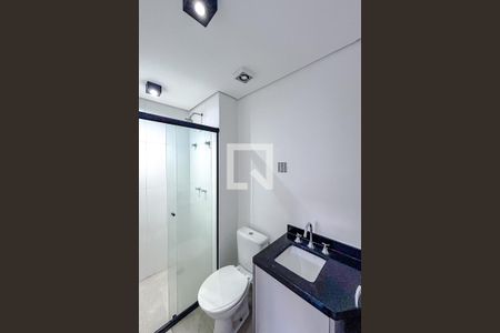 Banheiro da Suíte de apartamento para alugar com 2 quartos, 54m² em Vila Mafra, São Paulo