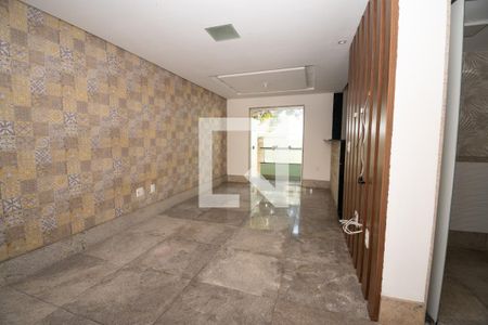 Casa de Condomínio para alugar com 3 quartos, 130m² em Cabral, Contagem