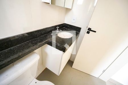 Pia de apartamento para alugar com 3 quartos, 60m² em Vila Esperança, São Paulo