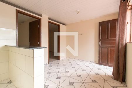 Sala/Cozinha de casa para alugar com 2 quartos, 27m² em Novo Mundo, Curitiba