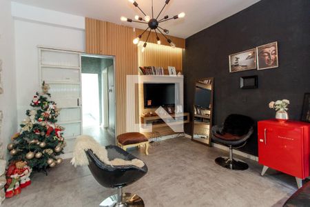 Foto 03 de casa à venda com 4 quartos, 193m² em Carlos Prates, Belo Horizonte