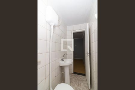 Banheiro de apartamento para alugar com 1 quarto, 50m² em Realengo, Rio de Janeiro