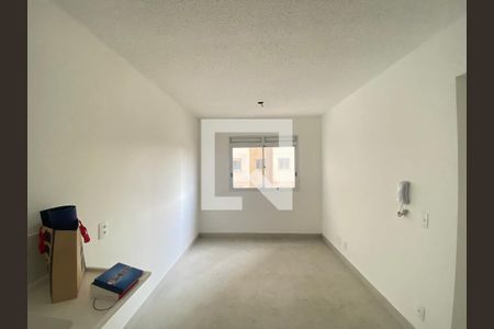 Sala/Cozinha de apartamento para alugar com 2 quartos, 32m² em Parque Novo Mundo, São Paulo