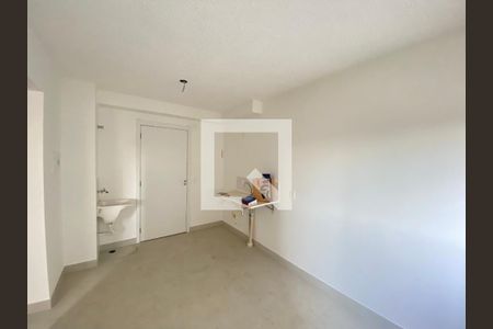 Sala/Cozinha de apartamento para alugar com 2 quartos, 32m² em Parque Novo Mundo, São Paulo