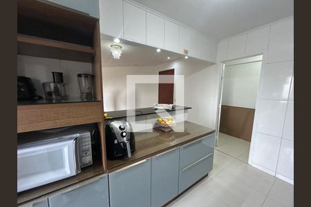Cozinha - Armários de apartamento para alugar com 2 quartos, 80m² em Jardim Maria Rosa, Taboão da Serra