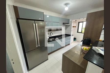 Cozinha  de apartamento para alugar com 2 quartos, 80m² em Jardim Maria Rosa, Taboão da Serra