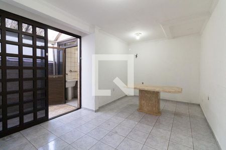 Sala 2 de casa à venda com 3 quartos, 165m² em Jardim das Vertentes, São Paulo