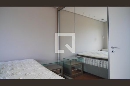 Suite 1 de apartamento à venda com 3 quartos, 76m² em Jardim Carvalho, Porto Alegre