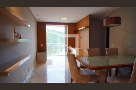 Sala  de apartamento à venda com 3 quartos, 76m² em Jardim Carvalho, Porto Alegre