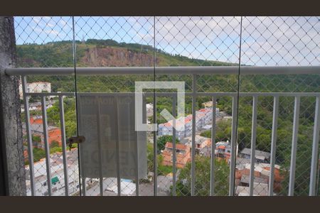 Placa  de apartamento à venda com 3 quartos, 76m² em Jardim Carvalho, Porto Alegre