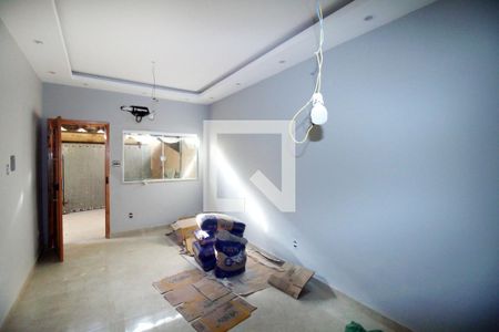 Sala de casa à venda com 2 quartos, 191m² em Vaz Lobo, Rio de Janeiro