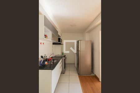 Sala/Cozinha/Área de Serviço  de apartamento para alugar com 2 quartos, 38m² em Itaquera, São Paulo