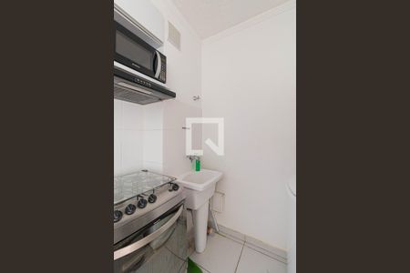 Sala/Cozinha/Área de Serviço  de apartamento para alugar com 2 quartos, 38m² em Itaquera, São Paulo