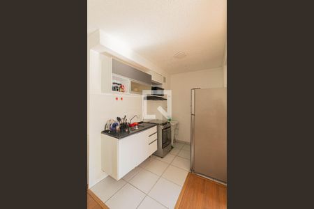 Sala/Cozinha/Área de Serviço  de apartamento para alugar com 2 quartos, 38m² em Itaquera, São Paulo