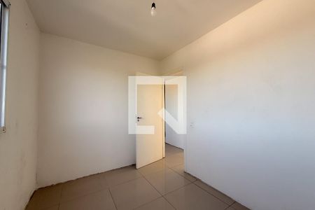 Quarto de apartamento para alugar com 2 quartos, 46m² em Jardim Itu-sabará, Porto Alegre