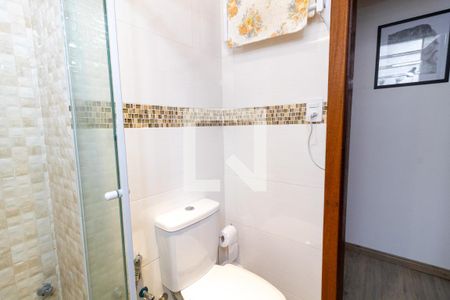 Banheiro 1 de apartamento para alugar com 1 quarto, 42m² em Santo Antônio, Porto Alegre