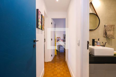 Corredor de apartamento à venda com 2 quartos, 82m² em Real Parque, São Paulo