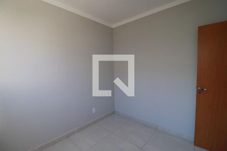 Quarto 2 de apartamento para alugar com 2 quartos, 40m² em Jardim Ouro Branco, Ribeirão Preto