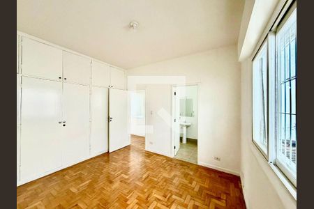 Casa à venda com 4 quartos, 170m² em Vila Santa Catarina, São Paulo