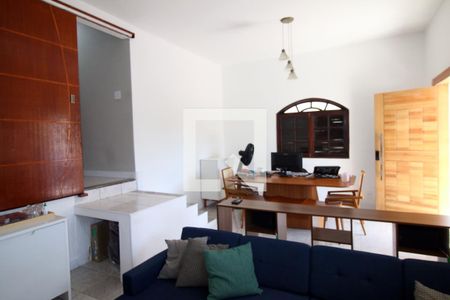 Casa à venda com 5 quartos, 200m² em Irajá, Rio de Janeiro