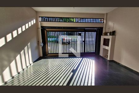 Casa à venda com 3 quartos, 177m² em Jordanópolis, São Paulo