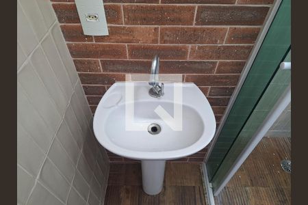 Banheiro de apartamento para alugar com 2 quartos, 47m² em Vila Bela Vista (zona Norte), São Paulo