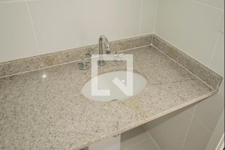 Banheiro de kitnet/studio para alugar com 1 quarto, 29m² em Vila Clementino, São Paulo