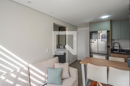 Sala/Cozinha/Área de Serviço de apartamento para alugar com 2 quartos, 38m² em Parque Bristol, São Bernardo do Campo
