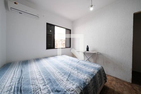 Quarto de casa para alugar com 3 quartos, 120m² em Vila Dalila, São Paulo