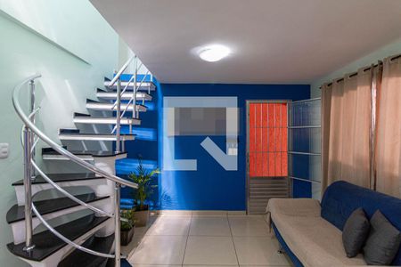 Sala de casa para alugar com 3 quartos, 122m² em Conjunto Habitacional Castro Alves, São Paulo