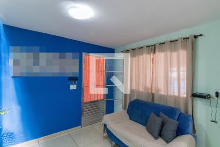 Sala de casa para alugar com 3 quartos, 122m² em Conjunto Habitacional Castro Alves, São Paulo
