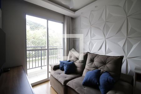 Sala de apartamento para alugar com 2 quartos, 45m² em Taquara, Rio de Janeiro