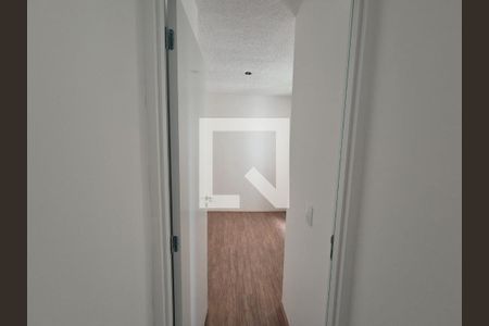 Corredor de apartamento para alugar com 2 quartos, 33m² em Parque Novo Mundo, São Paulo