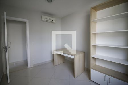 Quarto 1 de apartamento para alugar com 2 quartos, 71m² em Freguesia (jacarepaguá), Rio de Janeiro