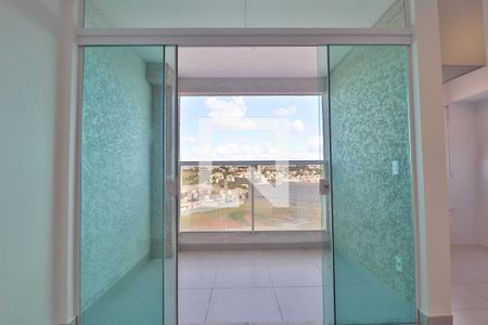 Sala de apartamento para alugar com 3 quartos, 73m² em Granja Marileusa, Uberlândia