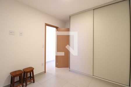 Quarto 1 - Suíte de apartamento para alugar com 3 quartos, 73m² em Granja Marileusa, Uberlândia