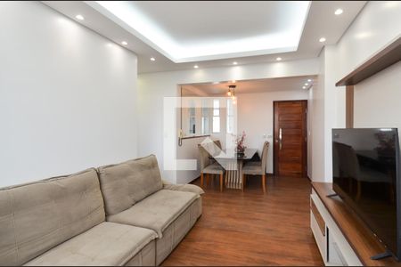 Sala de Estar de apartamento para alugar com 3 quartos, 63m² em Carlos Prates, Belo Horizonte