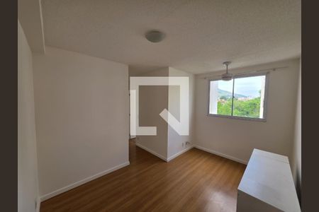 Sala de apartamento para alugar com 2 quartos, 46m² em Vila Catia, Nova Iguaçu