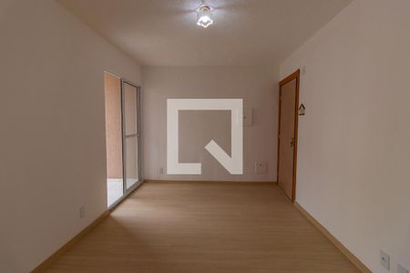 Sala de apartamento para alugar com 2 quartos, 46m² em Rio Cotia, Cotia