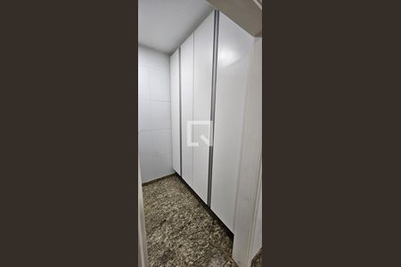 Quarto de casa para alugar com 4 quartos, 470m² em Morada dos Pássaros, Barueri
