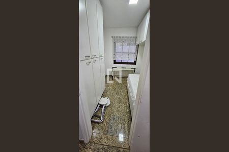 Quarto de casa para alugar com 4 quartos, 470m² em Morada dos Pássaros, Barueri