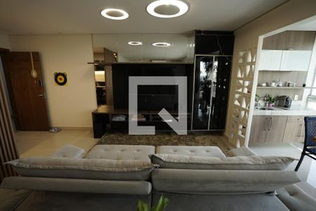 Apartamento para alugar com 3 quartos, 111m² em Serrinha, Goiânia