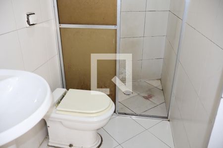 Banheiro de casa para alugar com 1 quarto, 35m² em Jardim Colorado, São Paulo