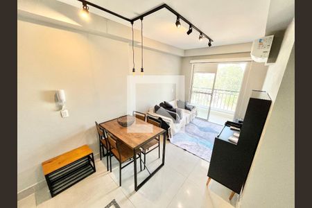 Sala/Cozinha de apartamento para alugar com 2 quartos, 48m² em Jardim São Paulo, São Paulo