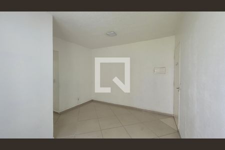 Sala de apartamento para alugar com 2 quartos, 56m² em Vila Sao Carlos, Itaquaquecetuba