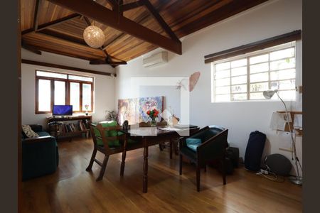 Sala de casa para alugar com 2 quartos, 213m² em Vila Morse, São Paulo