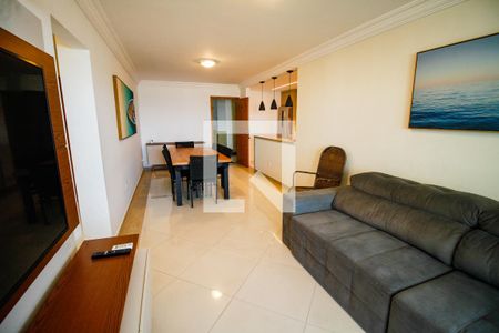 Sala de apartamento para alugar com 3 quartos, 141m² em Vilamar, Praia Grande