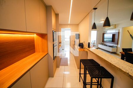 Cozinha de apartamento para alugar com 3 quartos, 141m² em Vilamar, Praia Grande