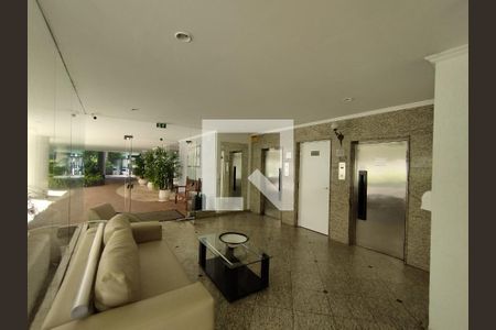 Hall de entrada de apartamento para alugar com 1 quarto, 49m² em Paraíso, São Paulo